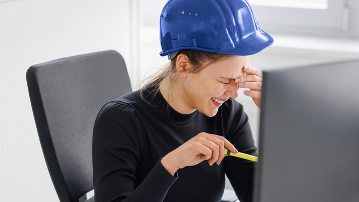 Bürokauffrau im Büro